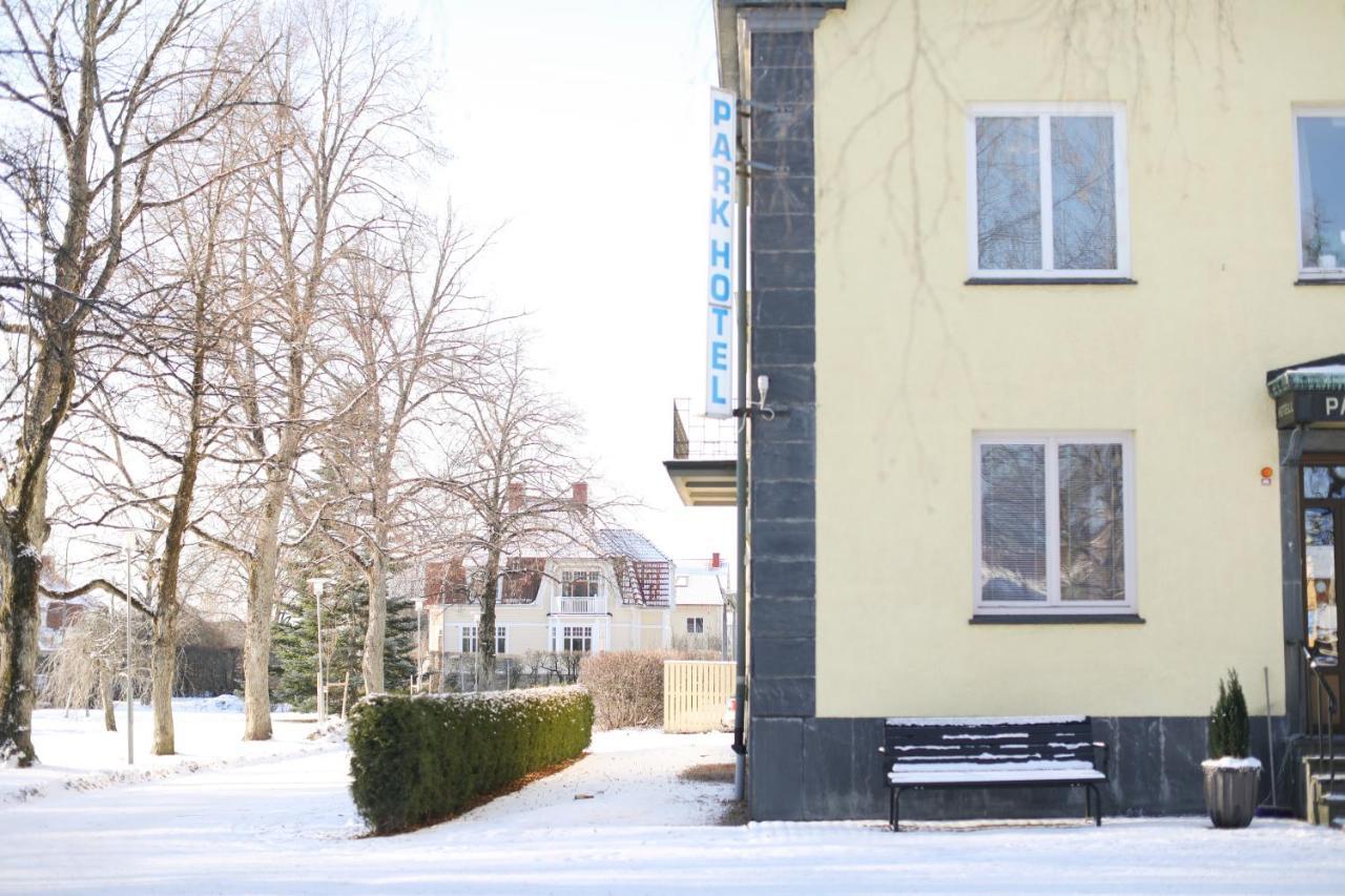 Park Hotell Kristinehamn Bagian luar foto