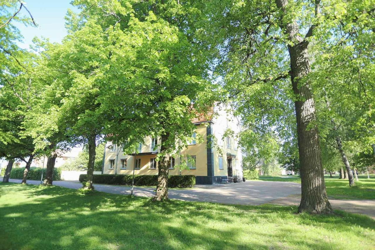 Park Hotell Kristinehamn Bagian luar foto