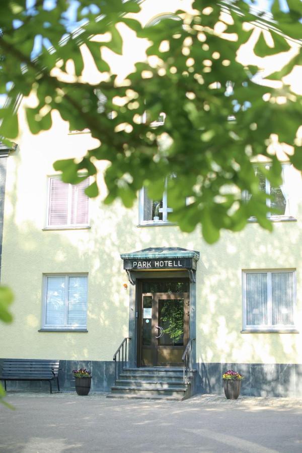 Park Hotell Kristinehamn Bagian luar foto