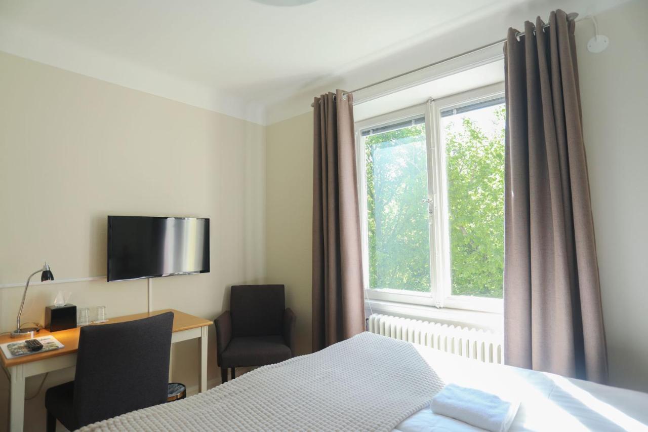 Park Hotell Kristinehamn Bagian luar foto