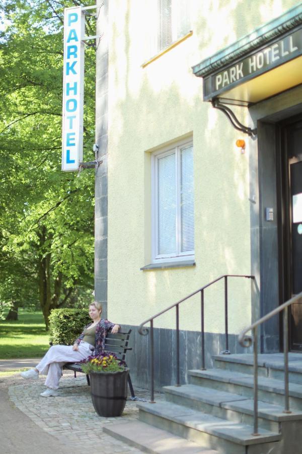 Park Hotell Kristinehamn Bagian luar foto