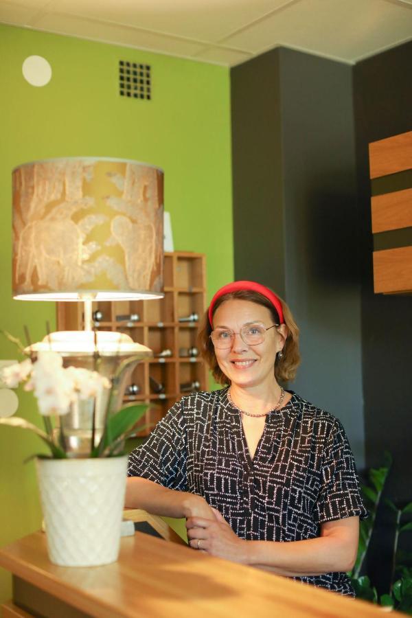 Park Hotell Kristinehamn Bagian luar foto